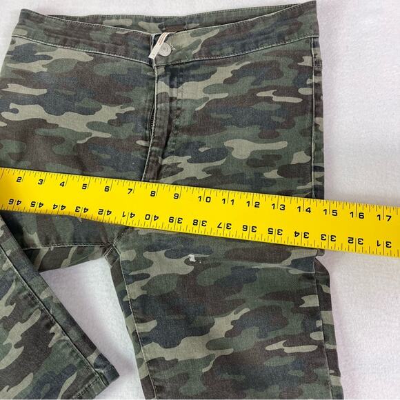 Free People Urban Outfitters Jeans Womens Size 26 Green Army Camouflage Skinny - Picture 10 of 15